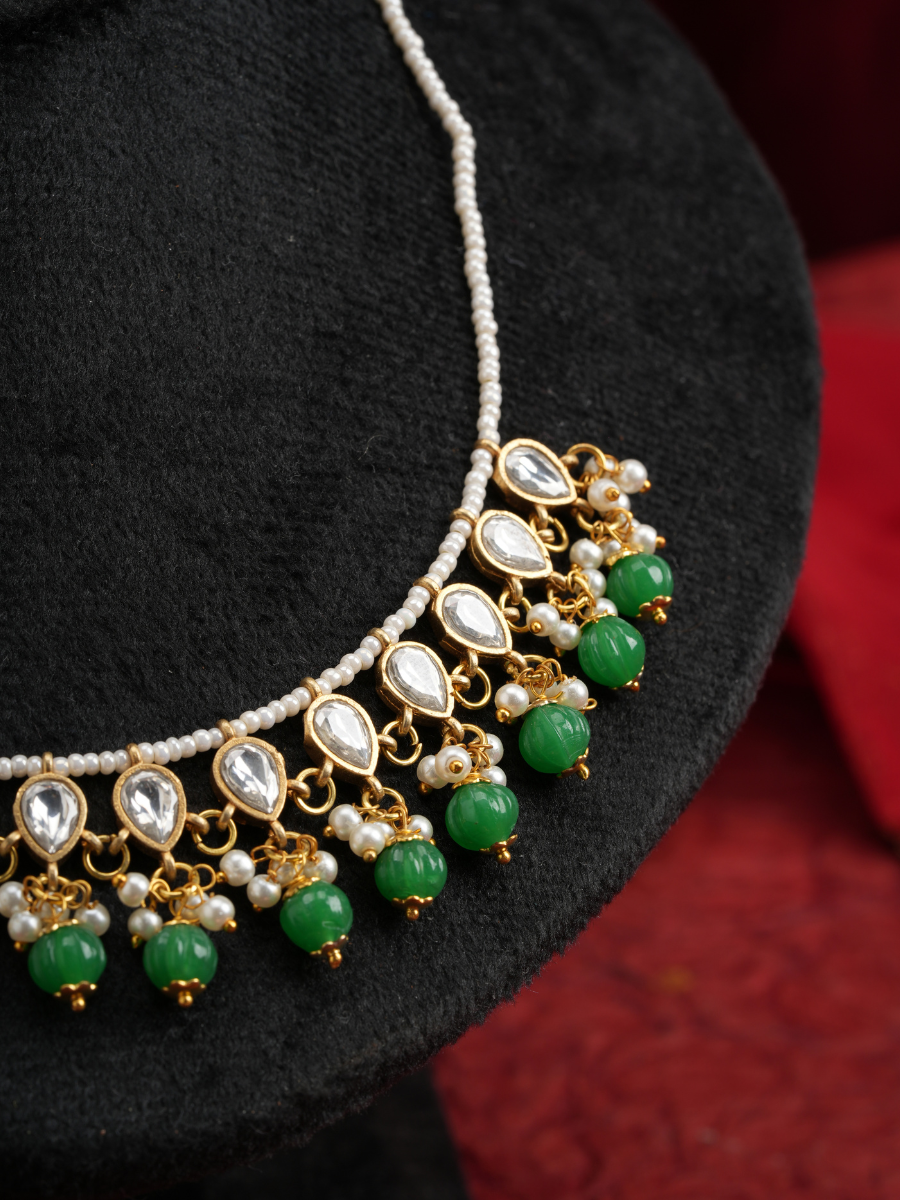 Mughal Aura Kundan Necklace