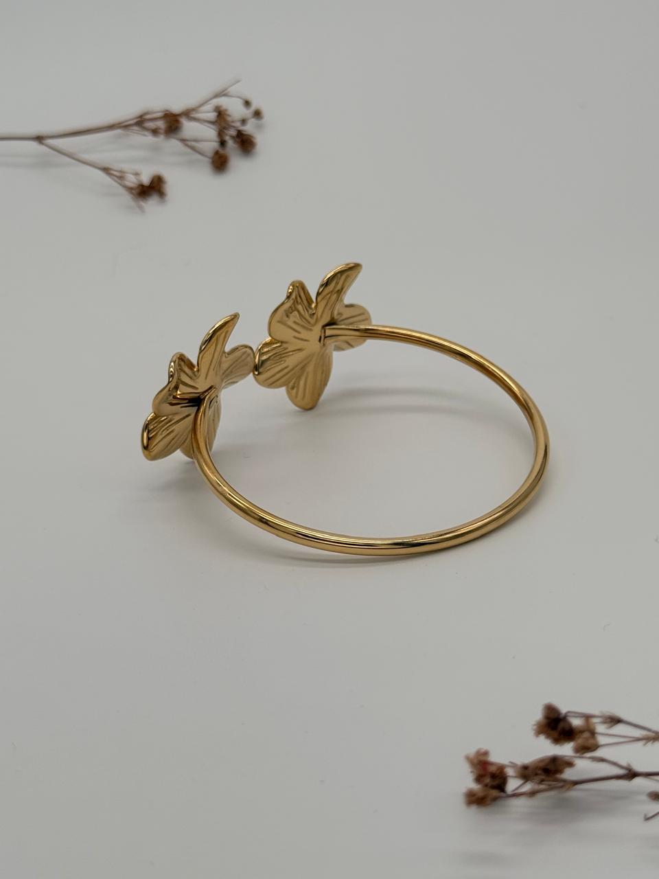 Bold Bloom – Anti Tarnish Cuff Bracelet