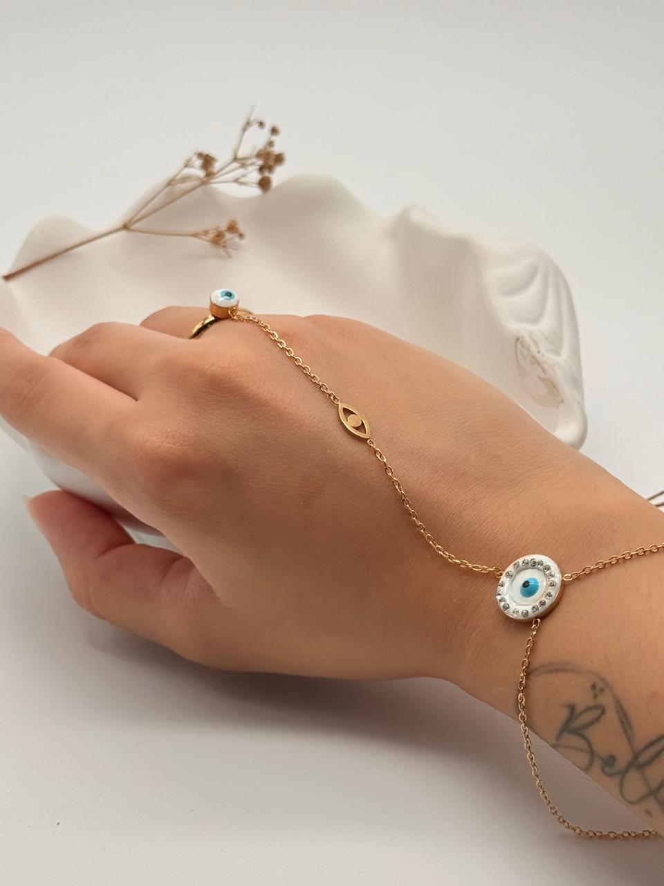 Lucky Stare β Adjustable Anti Tarnish Hand Chain