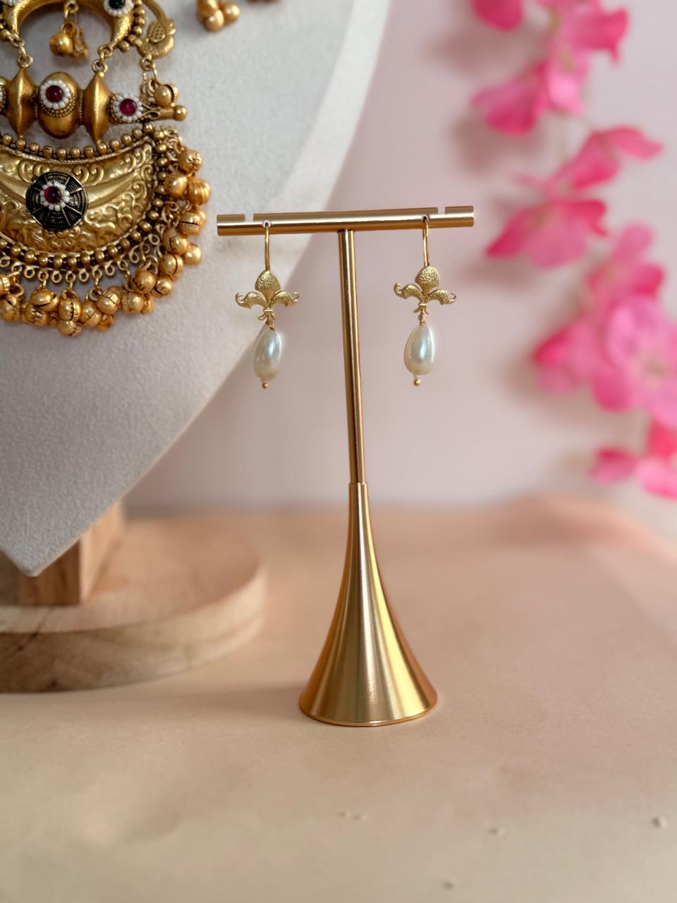 Empress Charm Hasli Set