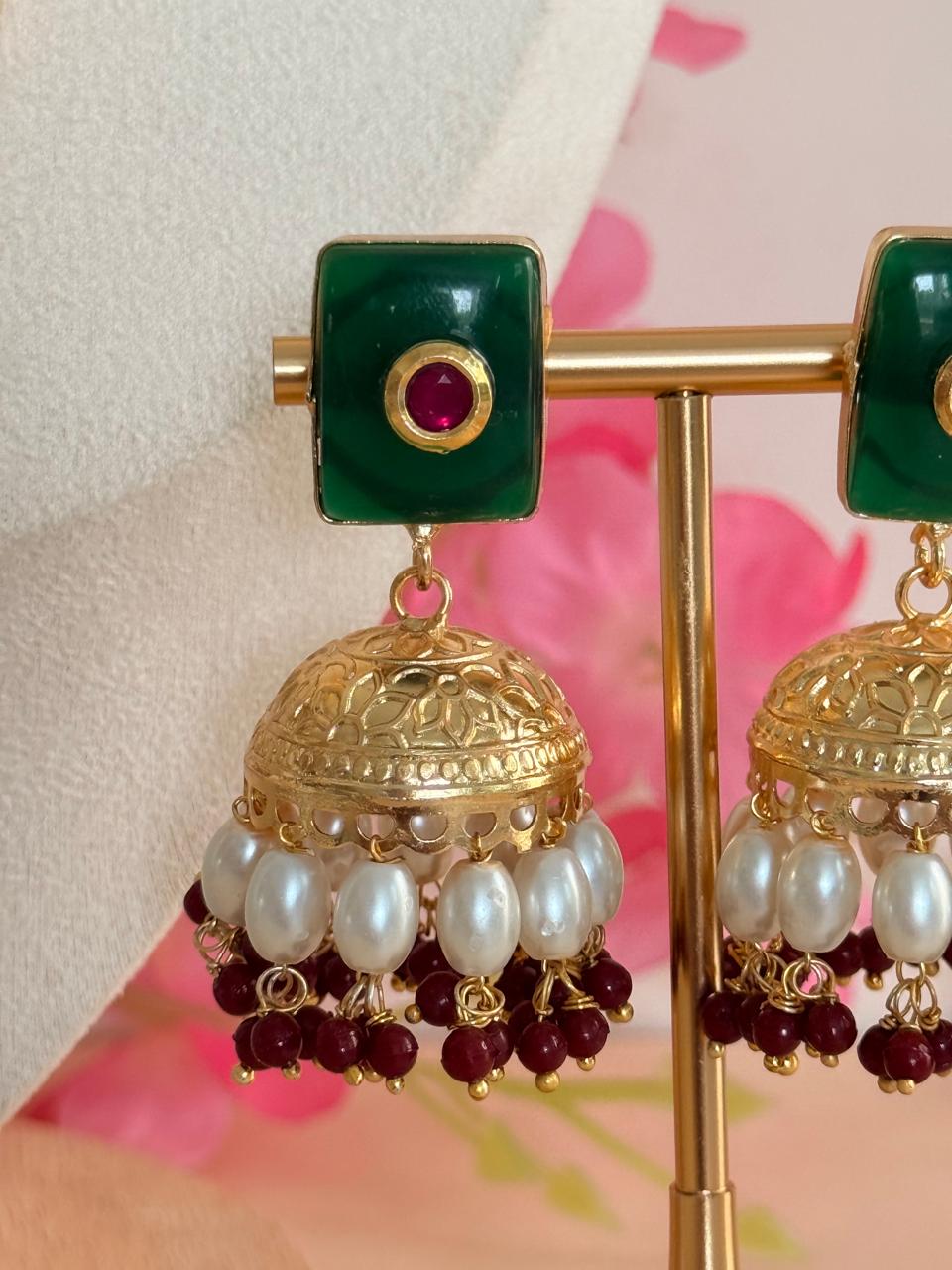 Rajwada Emerald Bliss Hasli Set