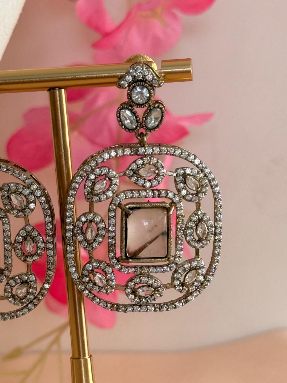 Ornate Elegance – Blush Edition (Mossonite Replica)