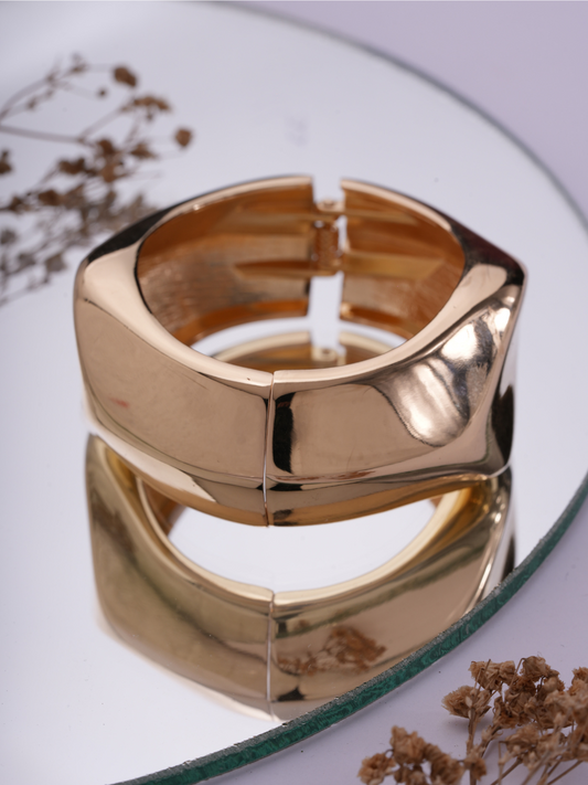 Molten Muse – Anti Tarnish Bracelet