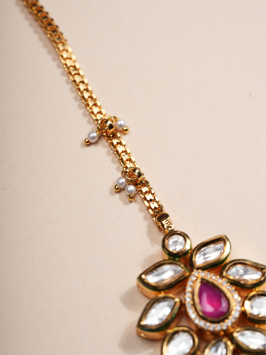 Ruby Blossom – Kundan Maang Tikka