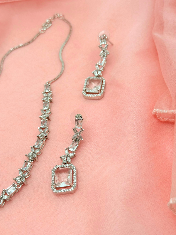 Frost Aura – Clear AD Necklace Set