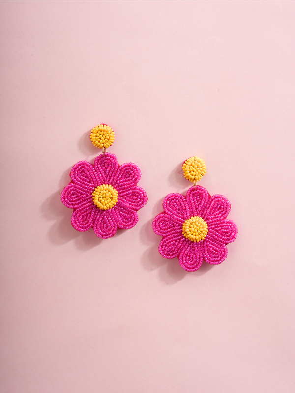 Handmade Pink Daisy Beaded Earrings – Bold Floral Statement Dangles