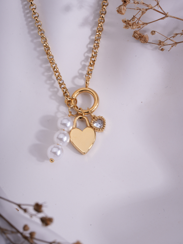 Pearl Whispers – Anti-Tarnish Charm Necklace