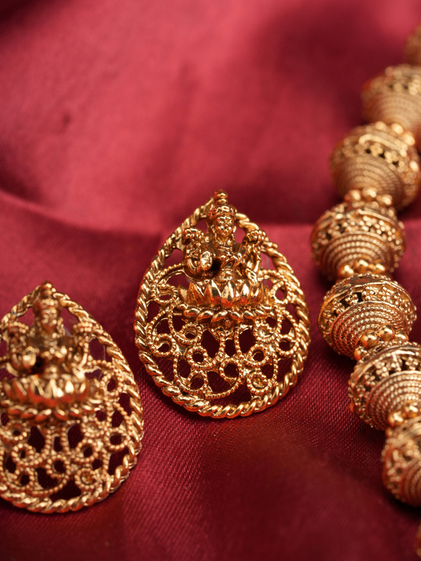 Divya Roopaantar Haar – Reversible Temple Mala