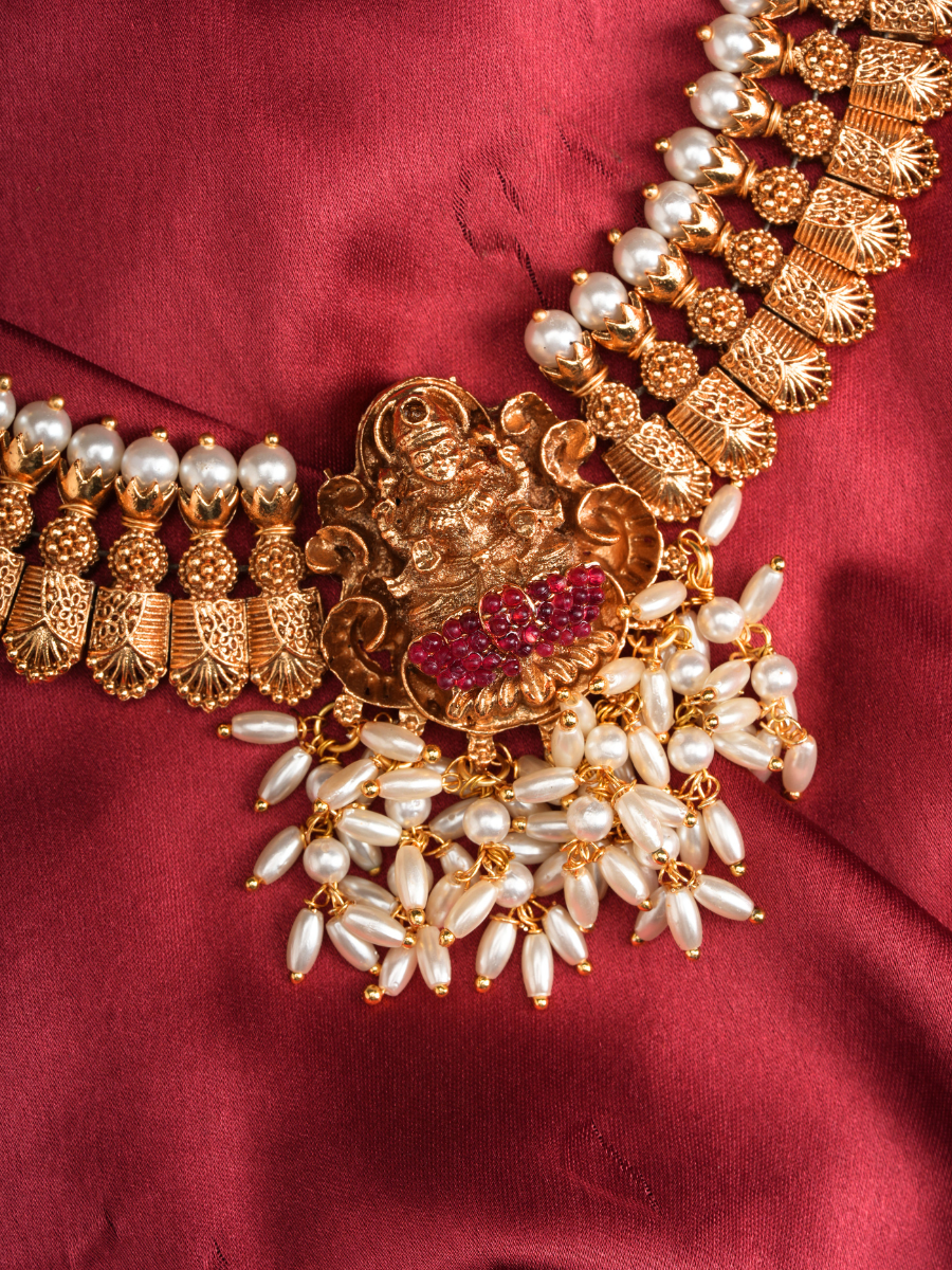 Shreenidhi Haar – Temple Necklace Set