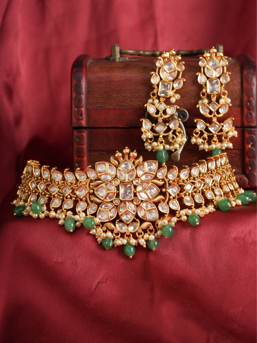 Ratna Ranjini – Jadau Mint Pearl Glow Temple Choker Set
