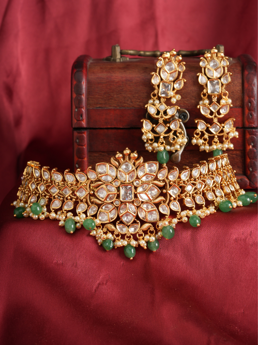 Ratna Ranjini – Mint Pearl Glow Temple Choker Set