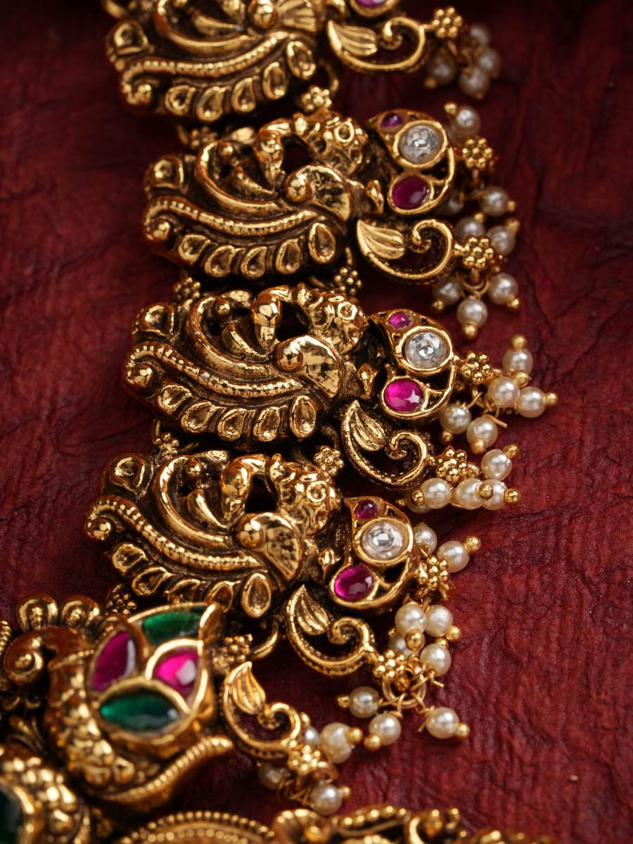 Veda Roopa – Temple Haram Set