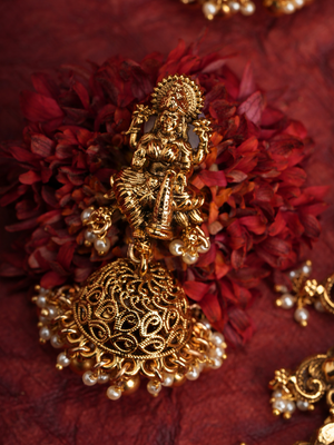 Vaibhavi Lakshmi Haar – Golden Dangler Version