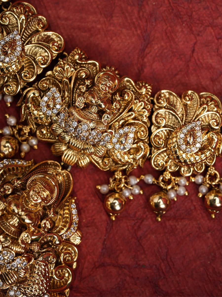 Kanakavalli Alankara – Golden Danglers