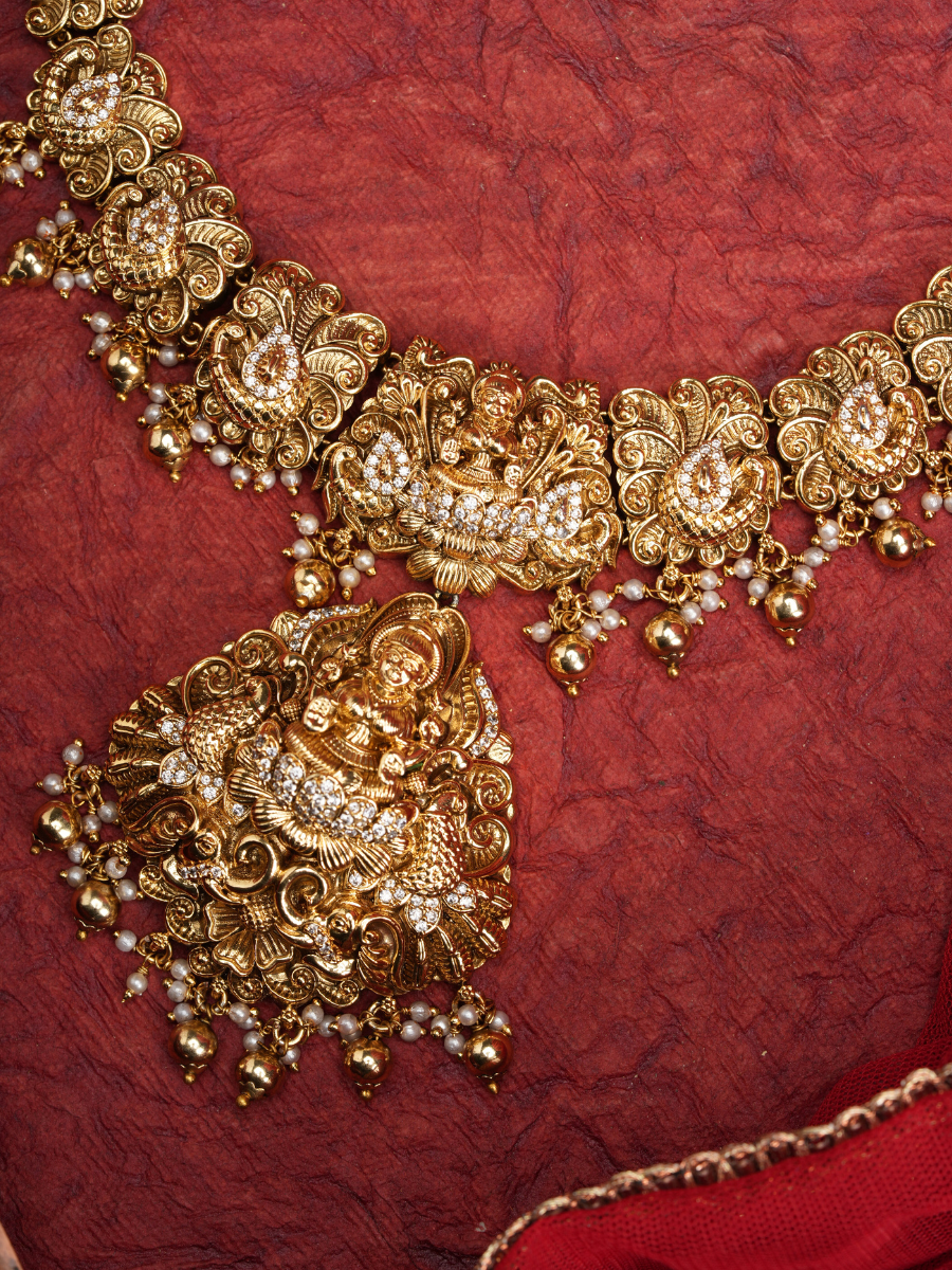 Kanakavalli Alankara – Golden Danglers
