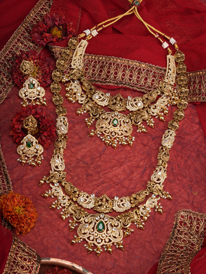 Manohari Vilas Dual Splendor Set