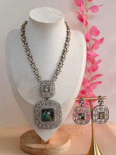 Ornate Elegance – Mossonite Ocean Mist