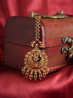 Alankaara – NrityaValli (Green & Pink Stone Temple Maang Tikka)