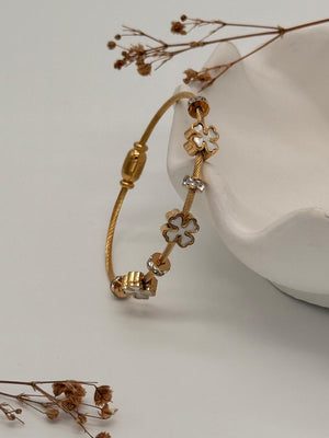 Clover Twist – Anti Tarnish Bracelet