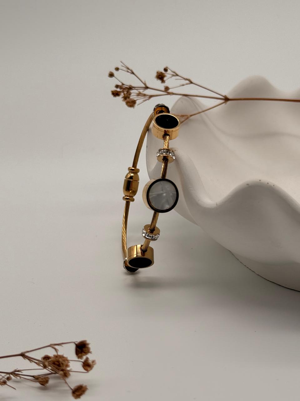 Luna Orbit – Anti Tarnish Bracelet