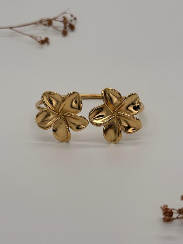 Bold Bloom – Anti Tarnish Cuff Bracelet