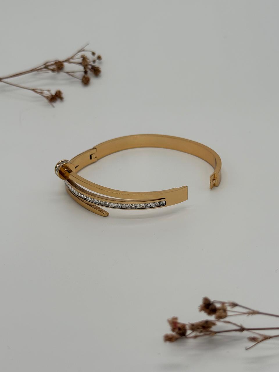 Bolt Gleam – Anti Tarnish Bracelet