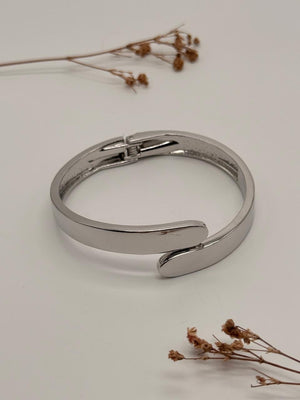 Twist Tide – Anti Tarnish Openable Bracelet