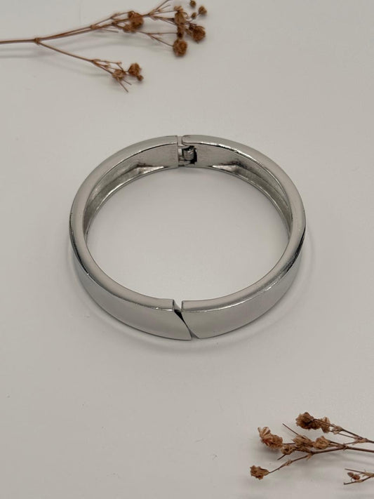 Axis Gleam – Anti Tarnish Openable Bracelet