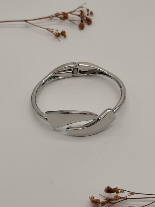 Luna Loop – Anti Tarnish Openable Bracelet