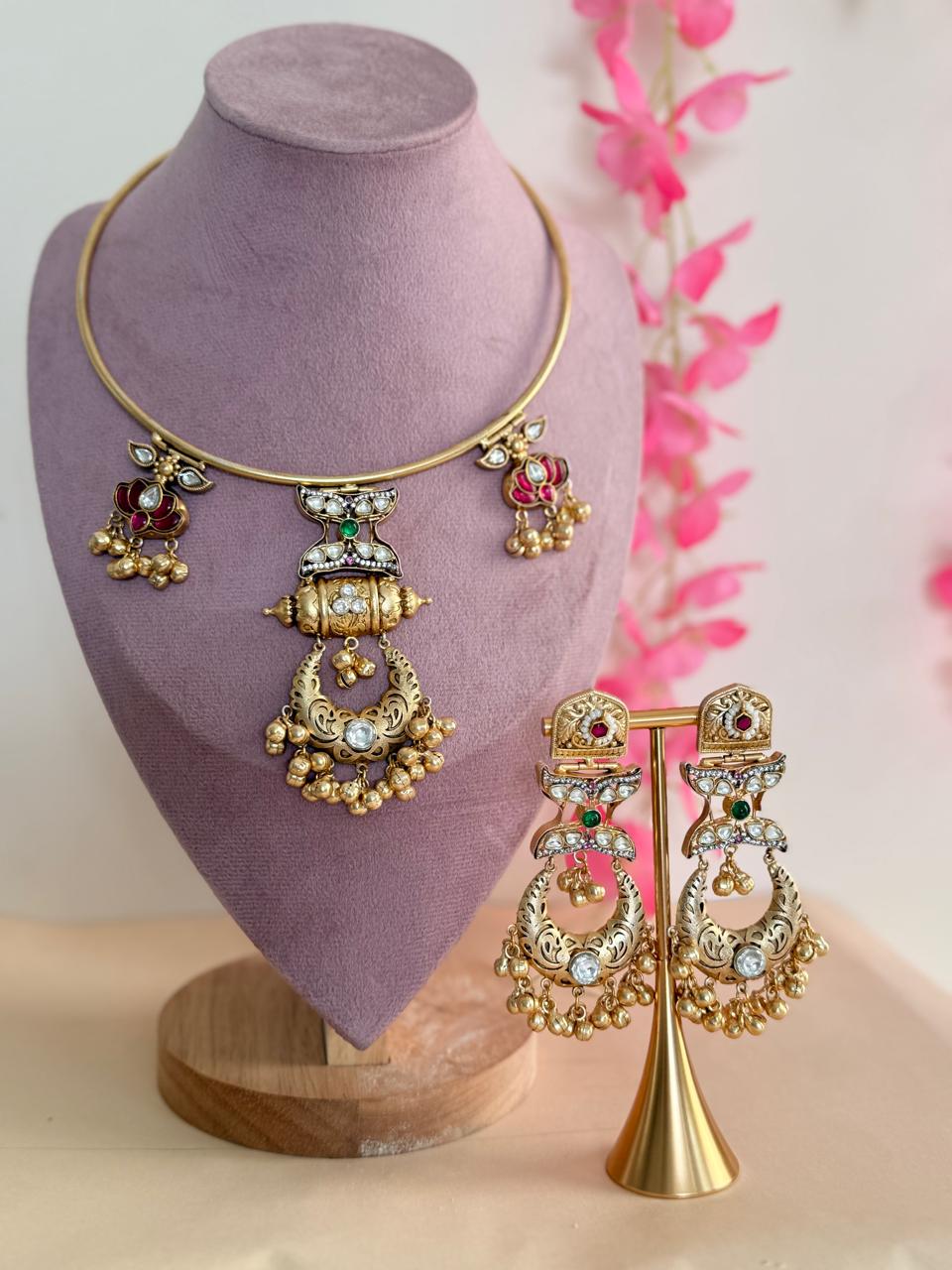 Ratnashree Jadau Hasli Set