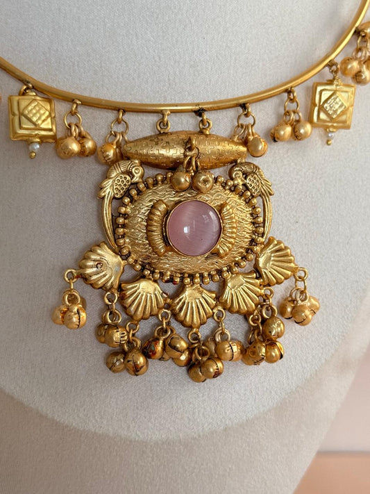 Royal Radiance Hasli Set