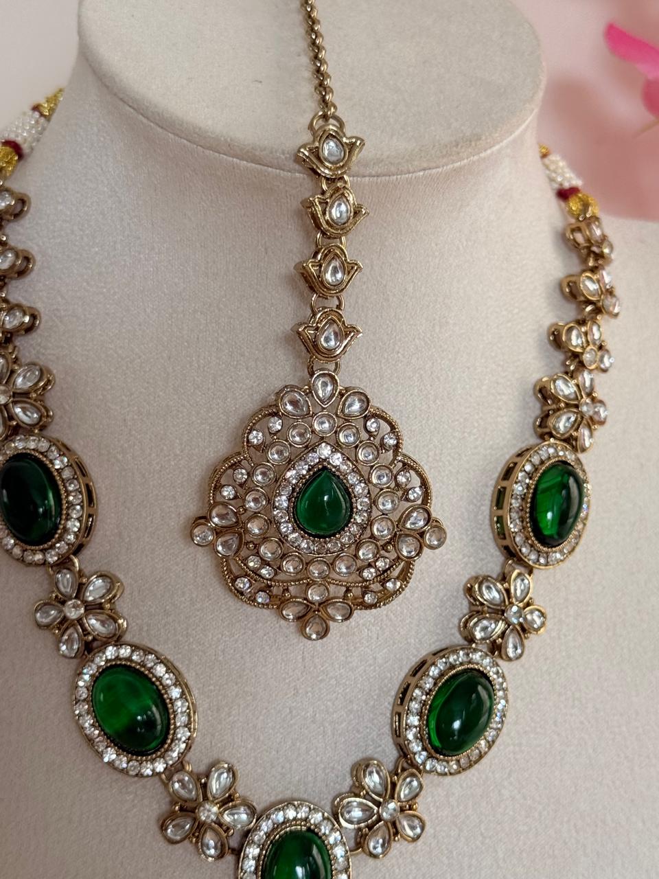 Royal Radiance Kundan Set – Emerald Green