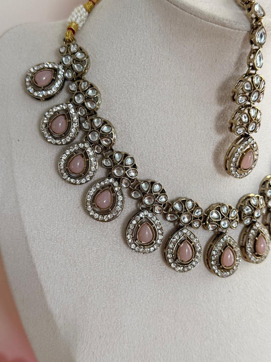 Regal Charm Kundan Set – Pastel Pink