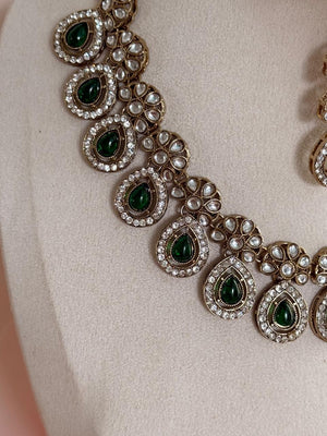 Regal Charm Kundan Set – Emerald Green