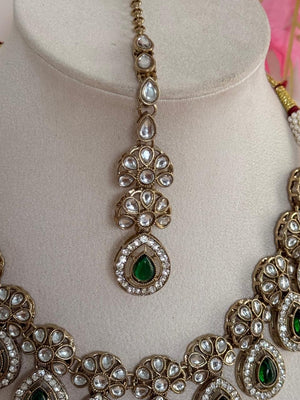 Regal Charm Kundan Set – Emerald Green