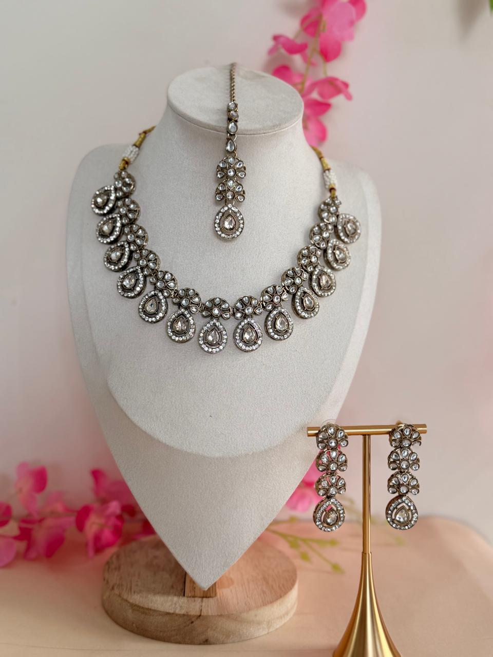 Regal Charm Kundan Set – Classic White