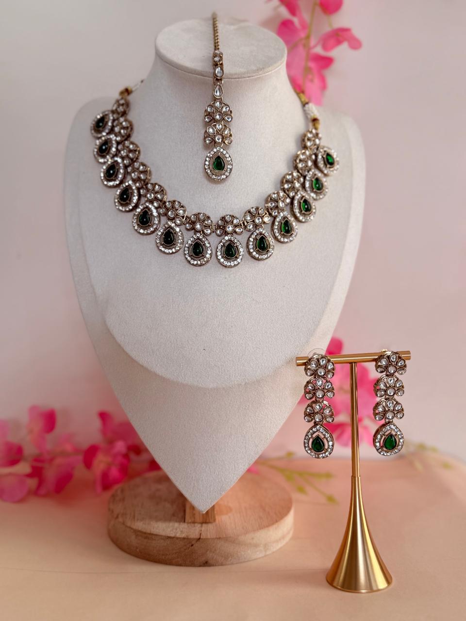Regal Charm Kundan Set – Emerald Green
