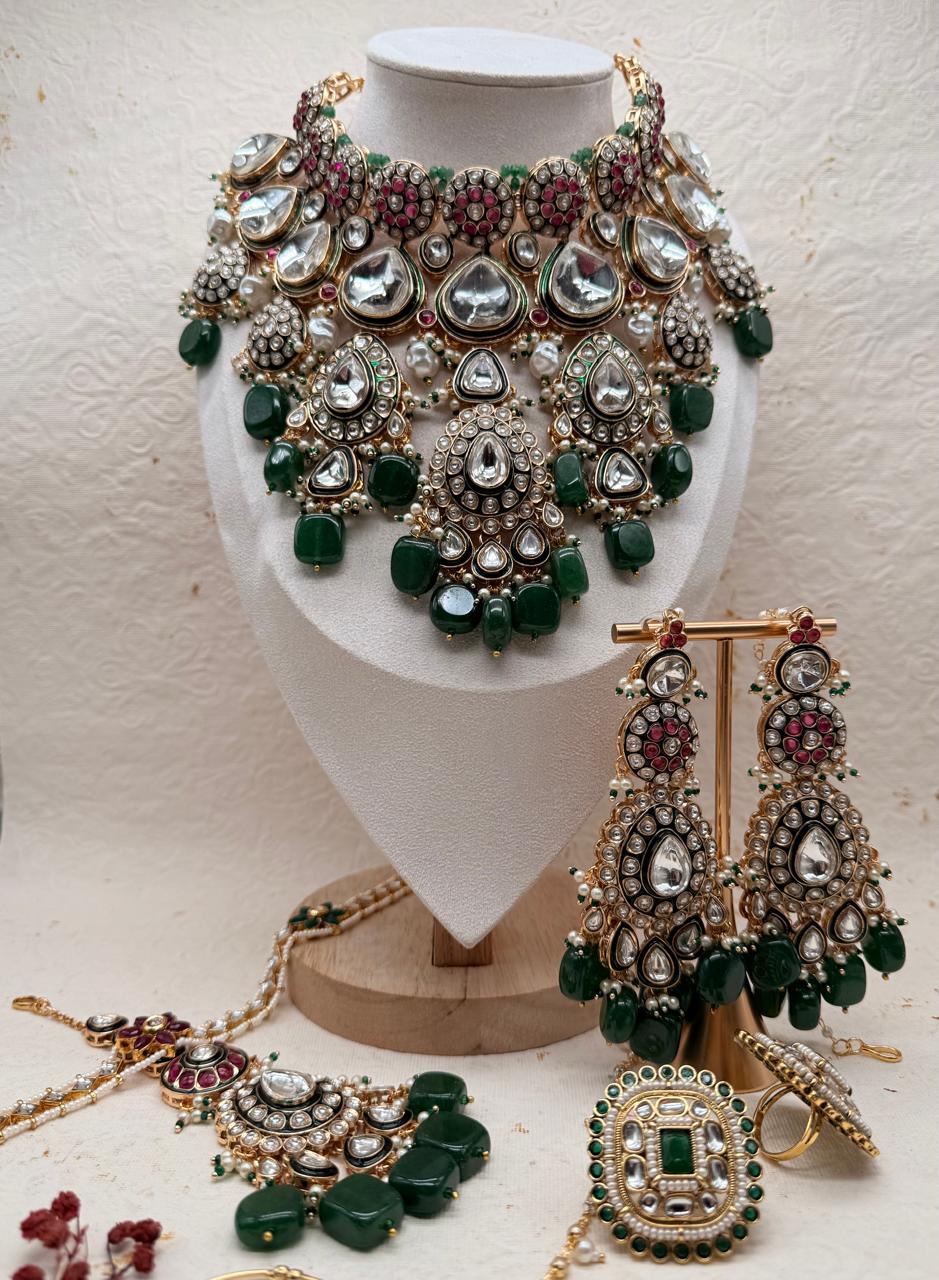 Rajrani Emerald – Kundan Bridal Set