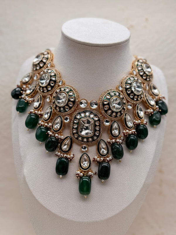 Rajvanshi Emerald Kundan Bridal Set
