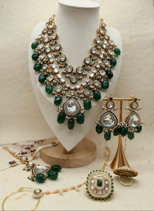 Mehroopika Kundan Bridal Set