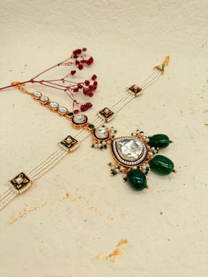 Mehroopika Kundan Bridal Set