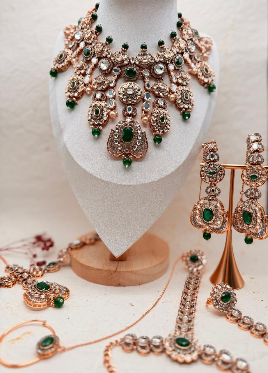 Rajratna Emerald – Kundan Bridal Set
