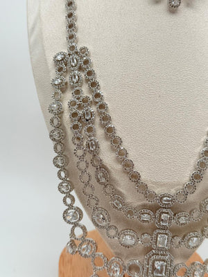 Queen’s Grace AD Necklace Set – Clear / White