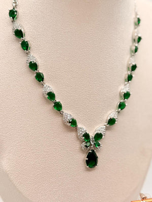 Emerald Wing AD Necklace Set