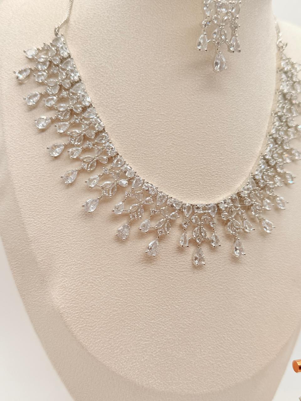 Clear Crystalfall AD Necklace Set