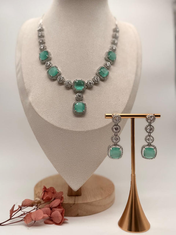 Lustra Mint AD Necklace Set