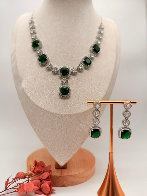 Lustra Emerald AD Necklace Set