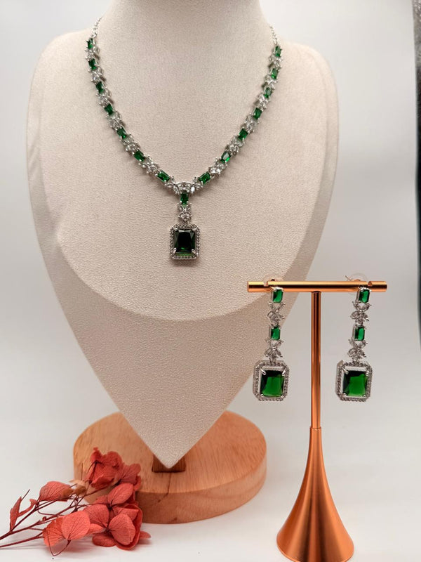 Emerald Radiance AD Necklace Set