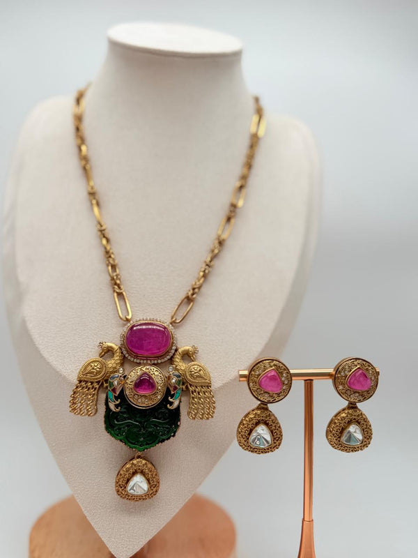 Petals & Peacock Pendant Set