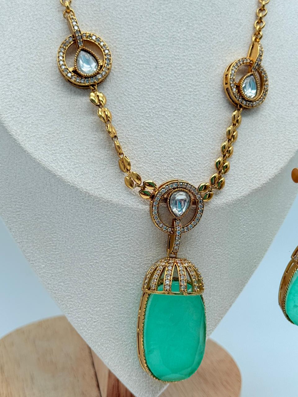 Mint Crystal Droplet Pendant Set